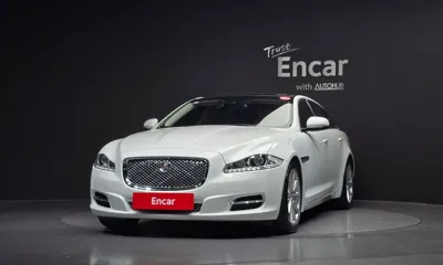 Jaguar XJ 2015, 79573 км, за 11571.27 USD