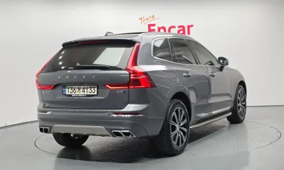 Volvo XC60 2021, 55341 км, за 28818.66 USD