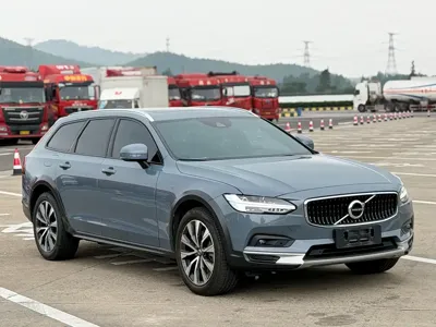 Volvo V90 2021, 78000 км, за 26191.37 USD