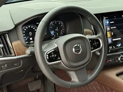 Volvo V90 2021, 78000 км, за 26191.37 USD