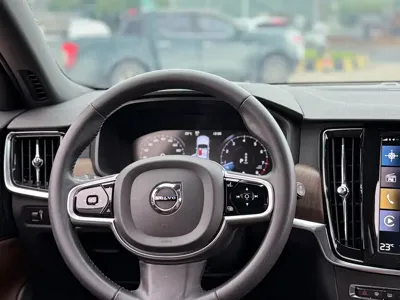 Volvo V90 2021, 78000 км, за 26191.37 USD - фото 7