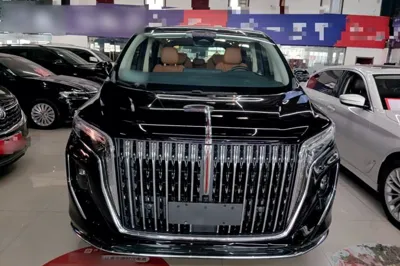 Hongqi HQ9 2023, 119000 км, за 26295 USD