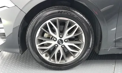 Kia K5 2021, 36443 км, за 12815.52 USD