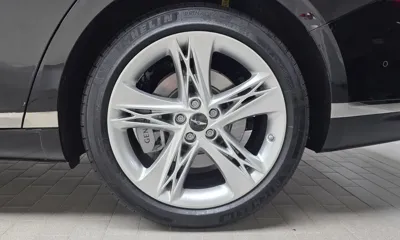 Genesis G90 2023, 5581 км, за 44505.71 USD - фото 21