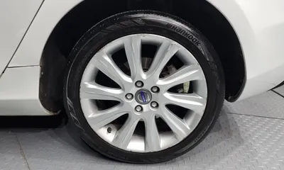 Volvo V40 2015, 144986 км, за 3501.82 USD