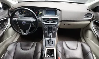 Volvo V40 2015, 144986 км, за 3501.82 USD - фото 7