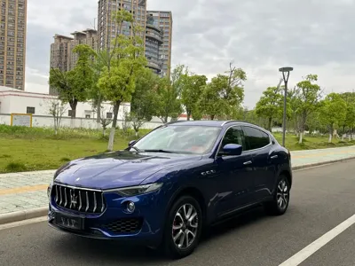 Maserati Levante 2017, 73000 км, за 24327.11 USD
