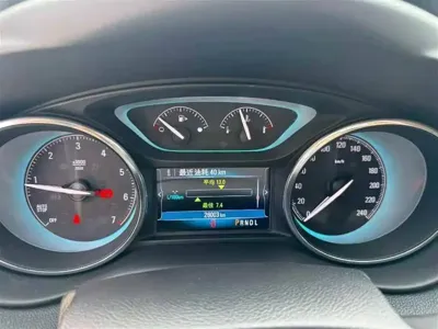 Buick Envision Plus 2017, 25000 км, за 5869.06 USD - фото 6
