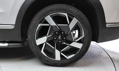 Hyundai Santafe 2023, 38730 км, за 17907.14 USD - фото 21