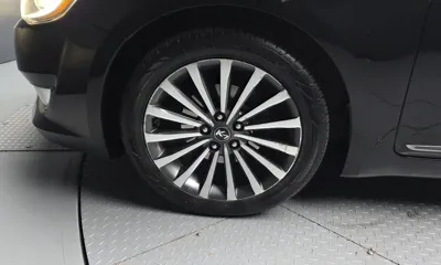 Kia K7 2012, 238213 км, за 2208.47 USD