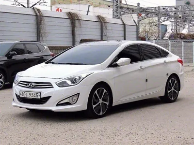 Hyundai i40 · 2012 год