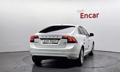 Volvo S60 2014, 46295 км, за 6236.05 USD
