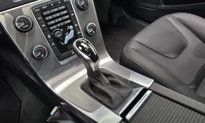 Volvo S60 2014, 46295 км, за 6188.93 USD - фото 9
