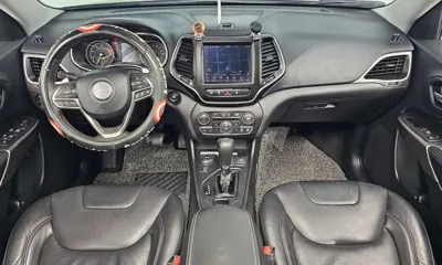 Jeep Cherokee 2019, 141701 км, за 656419.86 USD - фото 7