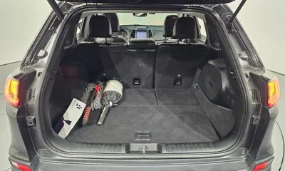 Jeep Cherokee 2019, 141701 км, за 656419.86 USD - фото 31