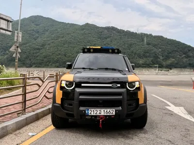 Land Rover Defender 2022, 74422 км, за 53994.32 USD
