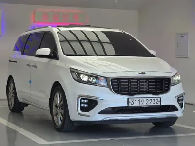 Kia Canival 2020, 100893 км, за 11636.22 USD