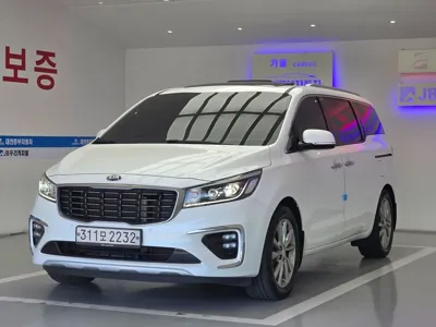 Kia Canival 2020, 100893 км, за 11636.22 USD