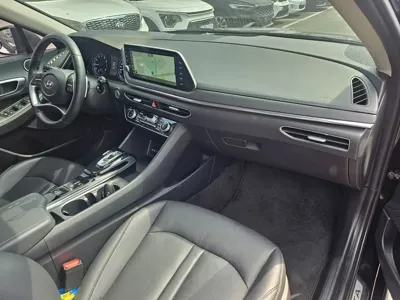 Hyundai Sonata 2023, 36810 км, за 14071.67 USD - фото 19