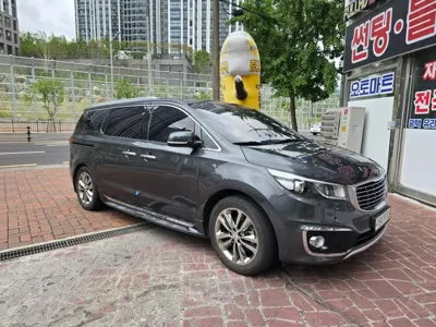 Kia Canival · 2018 год