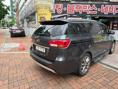 Kia Canival 2018, 32000 км, за 10343.49 USD
