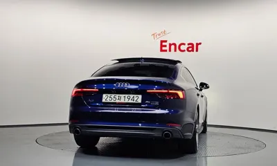 Audi A5 2019, 91370 км, за 19502.04 USD