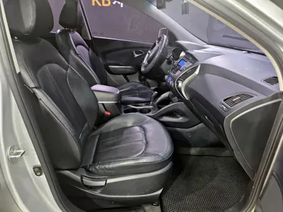 Hyundai Tucson 2012, 151292 км, за 2730.29 USD - фото 12