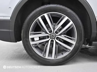 Volkswagen Tiguan 2020, 123617 км, за 16263.35 USD