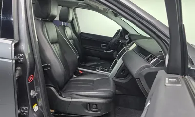Land Rover Discovery Sport 2017, 142721 км, за 5748.26 USD - фото 10