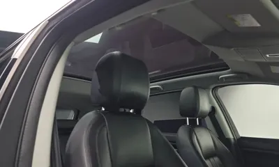 Land Rover Discovery Sport 2017, 142721 км, за 5748.26 USD - фото 17