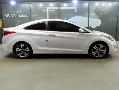 Hyundai Avante 2014, 111071 км, за 3610.35 USD