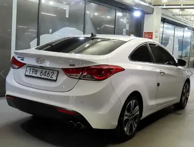 Hyundai Avante 2014, 111071 км, за 3610.35 USD