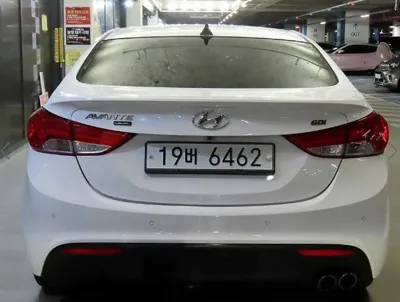 Hyundai Avante 2014, 111071 км, за 3610.35 USD