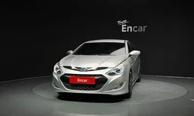 Hyundai Sonata 2012, 109118 км, за 3087.23 USD