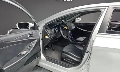 Hyundai Sonata 2012, 109118 км, за 3087.23 USD - фото 10