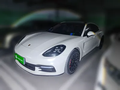 Porsche Panamera · 2017 год