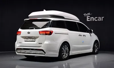 Kia Canival 2017, 172103 км, за 7794.32 USD