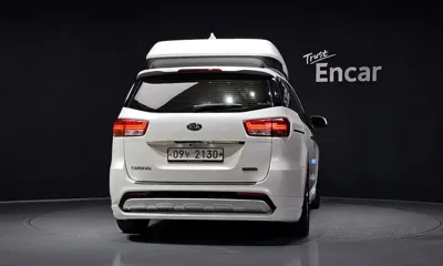 Kia Canival 2017, 172103 км, за 7794.32 USD