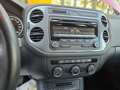 Volkswagen Tiguan 2016, 92000 км, за 5980.63 USD - фото 20