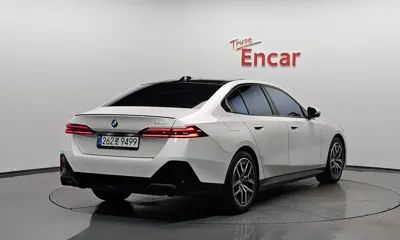 BMW 5-Series 2026, 5099 км, за 47209.72 USD
