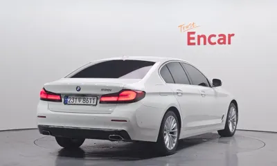 BMW 5-Series 2021, 58701 км, за 25289.01 USD