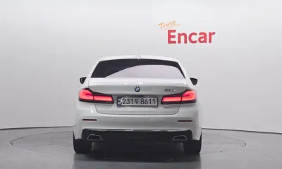 BMW 5-Series 2021, 58701 км, за 25289.01 USD