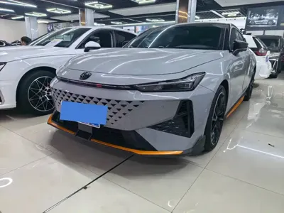 Changan UNI-V · 2024 год