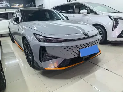 Changan UNI-V 2024, 12000 км, за 9830.68 USD