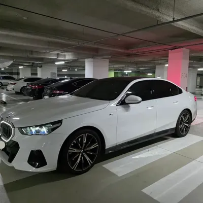 BMW 5-Series 2024, 35800 км, за 45288.78 USD