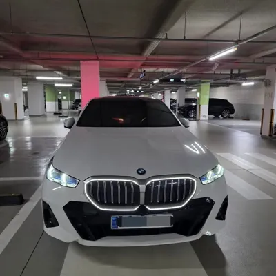 BMW 5-Series 2024, 35800 км, за 45288.78 USD