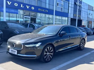 Volvo S90 · 2022 год