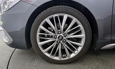 Hyundai Grandeur 2019, 93242 км, за 7345.77 USD