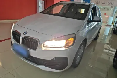 BMW 2 Series Active Tourer · 2018 год