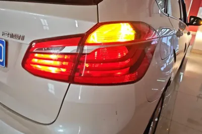 BMW 2 Series Active Tourer 2018, 81400 км, за 8833 USD - фото 9